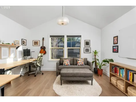 7819 SW Greenwood Drive Portland OR 97223