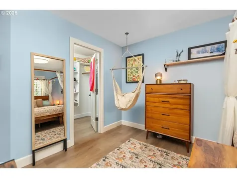 7819 SW Greenwood Drive Portland OR 97223