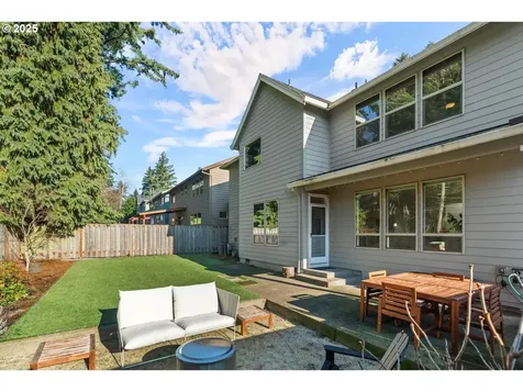 7819 SW Greenwood Drive Portland OR 97223