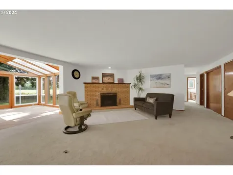 31710 Green Island Road Eugene OR 97408