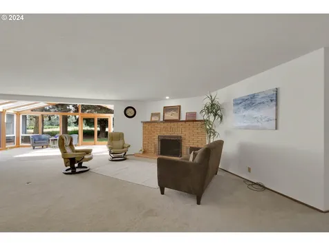 31710 Green Island Road Eugene OR 97408