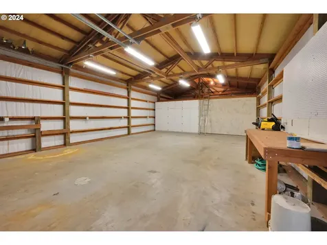 31710 Green Island Road Eugene OR 97408