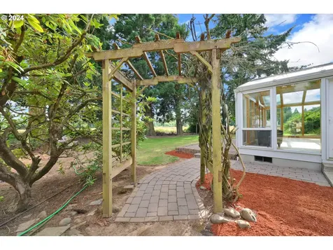 31710 Green Island Road Eugene OR 97408