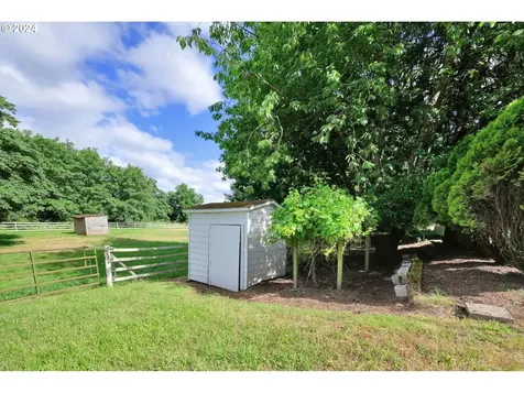 31710 Green Island Road Eugene OR 97408