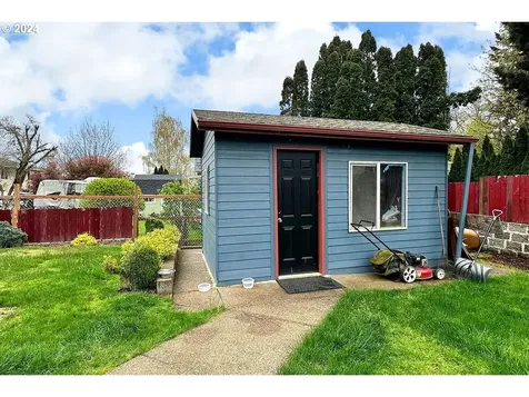 605 NW 116th Street Vancouver WA 98685