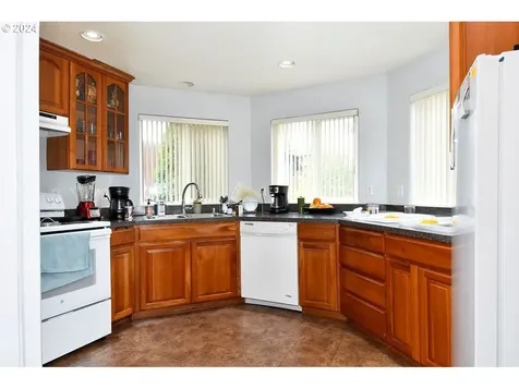 605 NW 116th Street Vancouver WA 98685