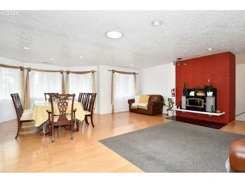 605 NW 116th Street Vancouver WA 98685