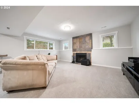 1490 NW 123rd Avenue Portland OR 97229
