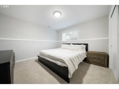 1490 NW 123rd Avenue Portland OR 97229