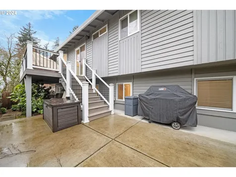 1490 NW 123rd Avenue Portland OR 97229