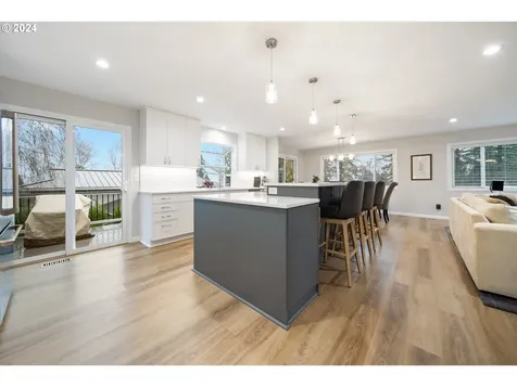 1490 NW 123rd Avenue Portland OR 97229