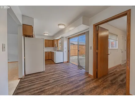 1022 N Myrtle Street Coquille OR 97423