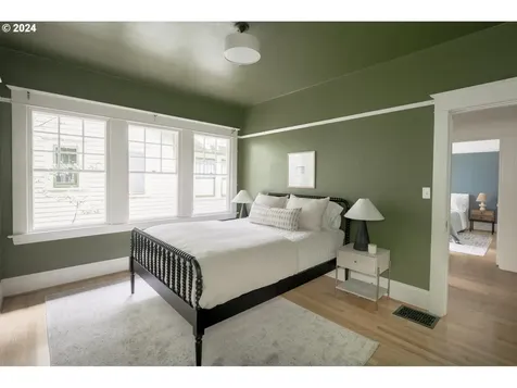 4246 Ne Flanders Street Portland OR 97213