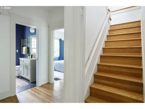 4246 Ne Flanders Street Portland OR 97213