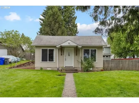 3020 SE 90th Place Portland OR 97266