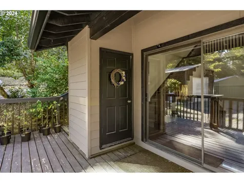 16961 SW Finnigan Hill Road Hillsboro OR 97123