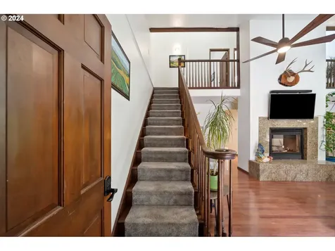 16961 SW Finnigan Hill Road Hillsboro OR 97123