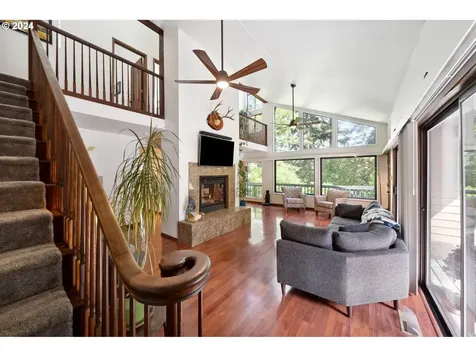 16961 SW Finnigan Hill Road Hillsboro OR 97123