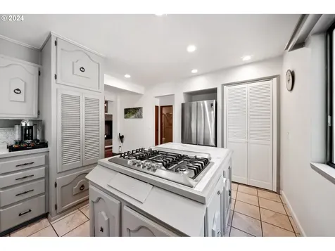 16961 SW Finnigan Hill Road Hillsboro OR 97123