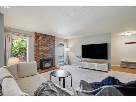 208 NE 140th Avenue Portland OR 97230
