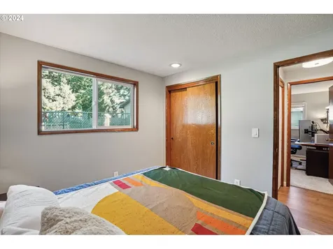 208 NE 140th Avenue Portland OR 97230