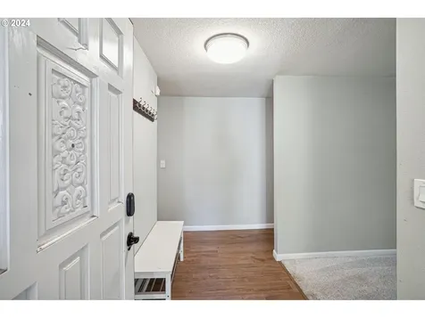 208 NE 140th Avenue Portland OR 97230