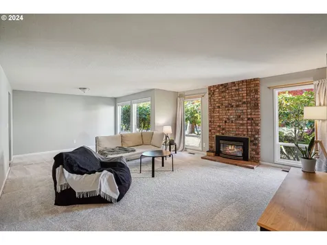 208 NE 140th Avenue Portland OR 97230