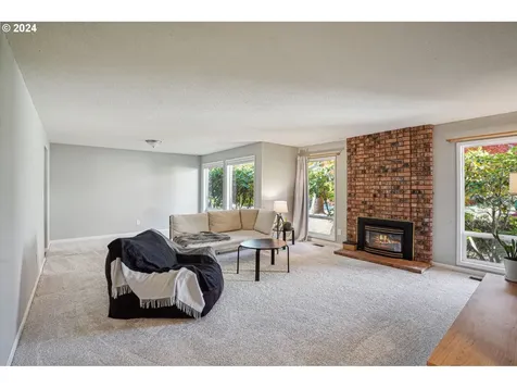 208 NE 140th Avenue Portland OR 97230