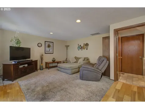 704 NE 159th Court Vancouver WA 98684