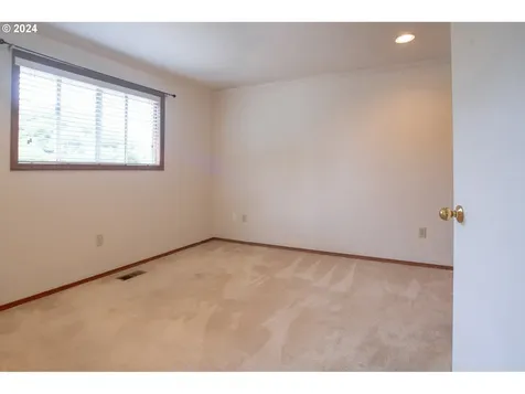 704 NE 159th Court Vancouver WA 98684