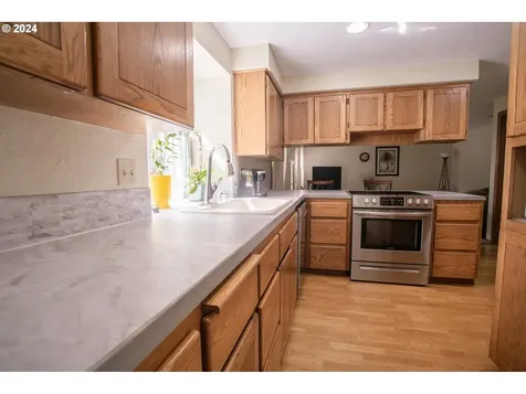 704 NE 159th Court Vancouver WA 98684