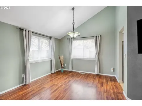 1930 SW Stella Way Troutdale OR 97060