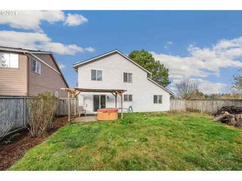 1930 SW Stella Way Troutdale OR 97060