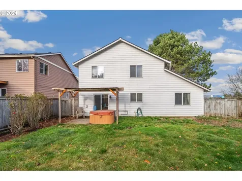 1930 SW Stella Way Troutdale OR 97060