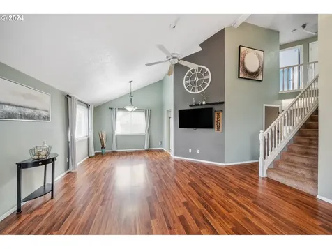 1930 SW Stella Way Troutdale OR 97060