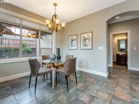 384 SW Mount Mazama Street Mcminnville OR 97128