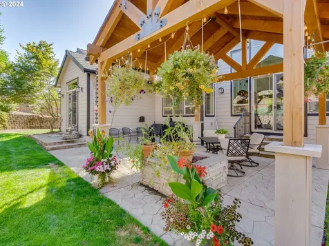 384 SW Mount Mazama Street Mcminnville OR 97128