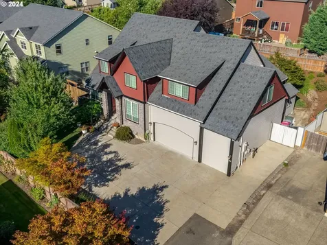 384 SW Mount Mazama Street Mcminnville OR 97128
