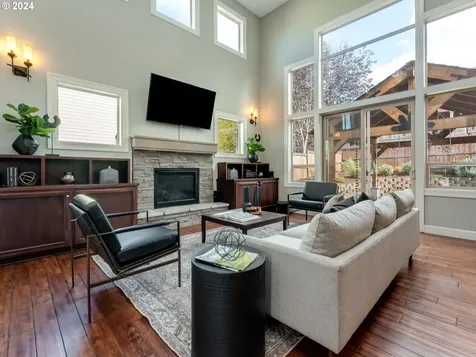 384 SW Mount Mazama Street Mcminnville OR 97128