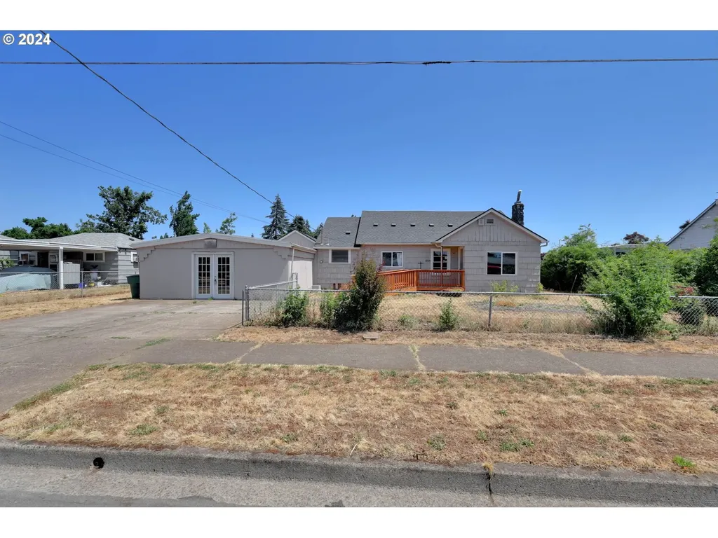 1925 15th Street Springfield OR 97477