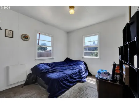 1925 15th Street Springfield OR 97477