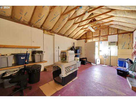 1925 15th Street Springfield OR 97477