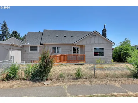 1925 15th Street Springfield OR 97477