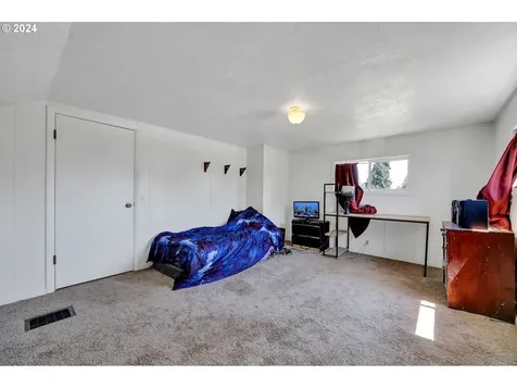 1925 15th Street Springfield OR 97477