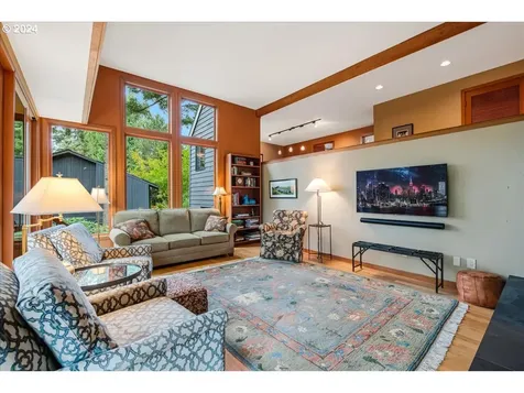 2290 SW Benz Farm Court Portland OR 97225