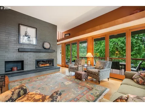2290 SW Benz Farm Court Portland OR 97225