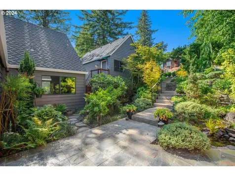 2290 SW Benz Farm Court Portland OR 97225