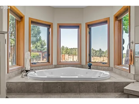 8101 SW Desert Sage Lane Powell Butte OR 97753