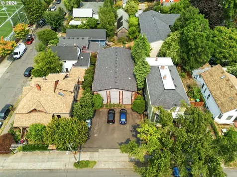 2609 SE Stark Street Portland OR 97214