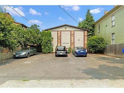 2609 SE Stark Street Portland OR 97214